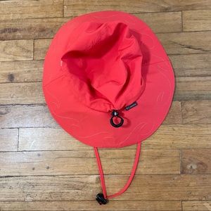 Columbia Women’s Sun Hat Red Color